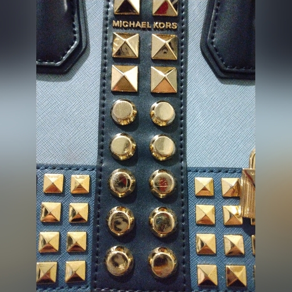 Michael Kors Studded Mercer Bag AND Wallet Set - Picture 9 of 9